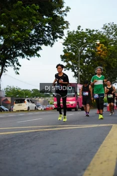 Runner Photo 4197044