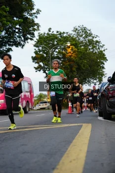 Runner Photo 4197046