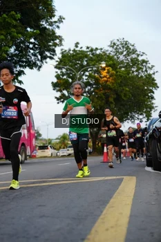 Runner Photo 4197050