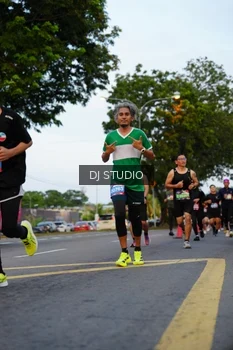 Runner Photo 4197052
