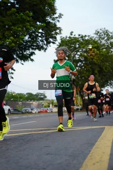 Runner Photo 4197053