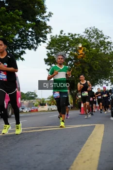 Runner Photo 4197056