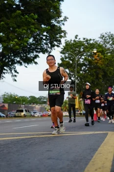 Runner Photo 4197068