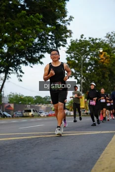 Runner Photo 4197073