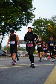 Runner Photo 4197085