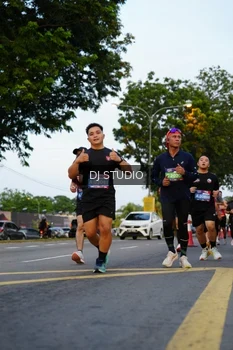 Runner Photo 4197097