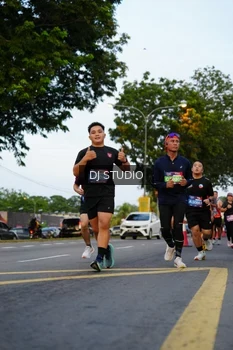 Runner Photo 4197098