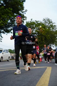 Runner Photo 4197108