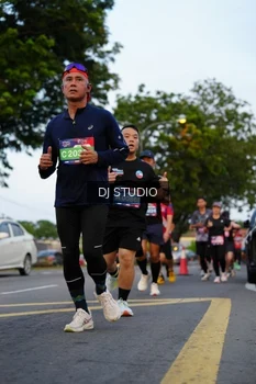 Runner Photo 4197113