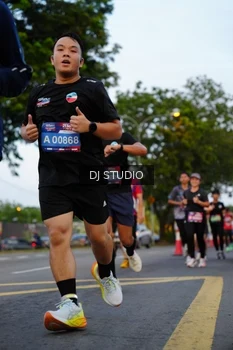 Runner Photo 4197116