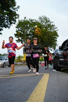 Runner Photo 4197120