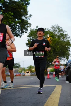 Runner Photo 4197151