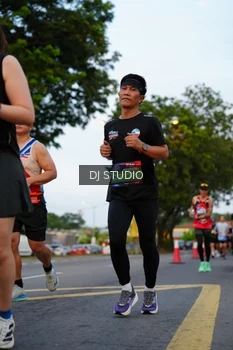 Runner Photo 4197155