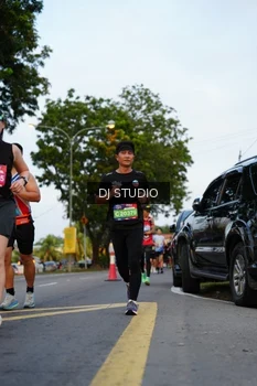 Runner Photo 4197164