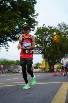 Runner Photo 4197180