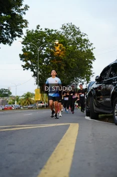 Runner Photo 4197182