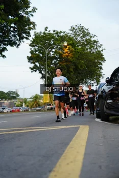 Runner Photo 4197187