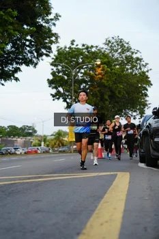 Runner Photo 4197189