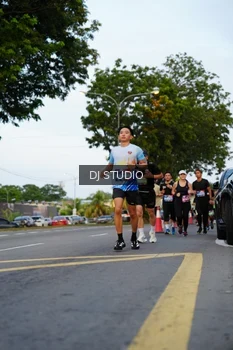 Runner Photo 4197190
