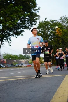 Runner Photo 4197198