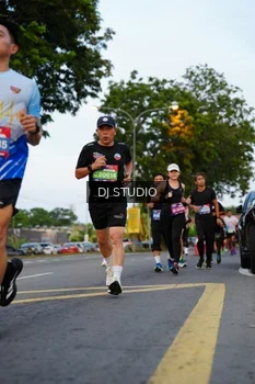 Runner Photo 4197208
