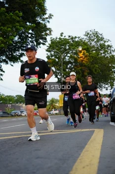 Runner Photo 4197210