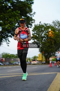Runner Photo 4197216