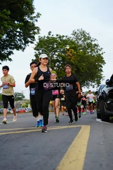 Runner Photo 4197221