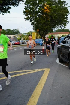 Runner Photo 4197253