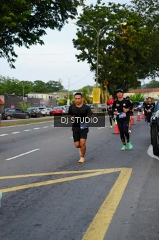 Runner Photo 4197275
