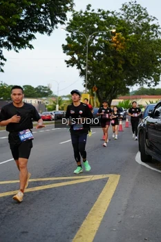 Runner Photo 4197285