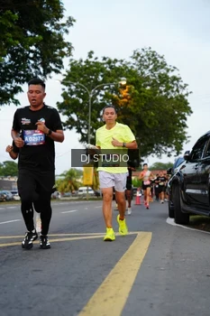 Runner Photo 4197326