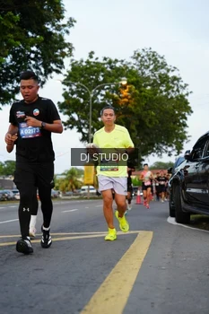 Runner Photo 4197329