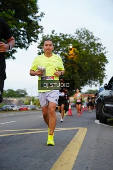Runner Photo 4197336