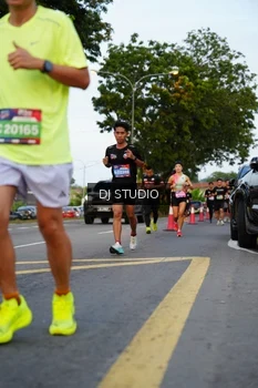 Runner Photo 4197343
