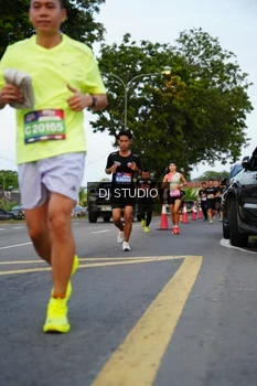 Runner Photo 4197345