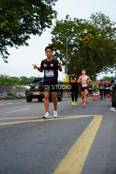 Runner Photo 4197347