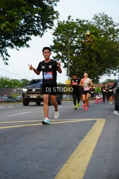 Runner Photo 4197349