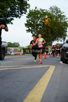 Runner Photo 4197355