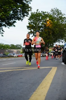 Runner Photo 4197365