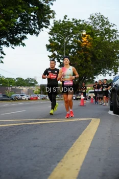 Runner Photo 4197367