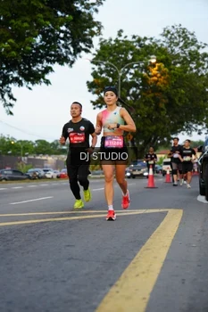 Runner Photo 4197368