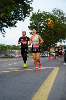 Runner Photo 4197370