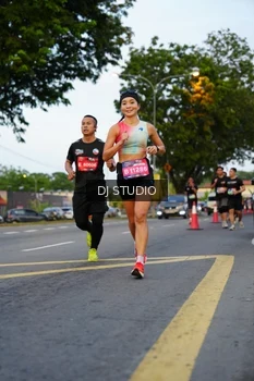 Runner Photo 4197371
