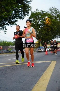Runner Photo 4197374