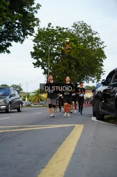 Runner Photo 4197378