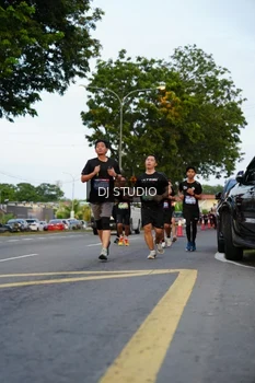 Runner Photo 4197387