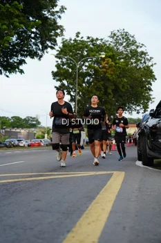Runner Photo 4197390
