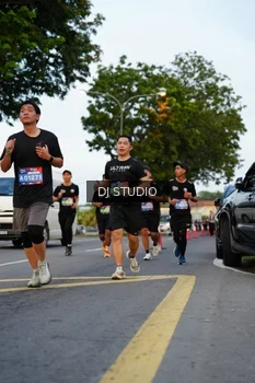 Runner Photo 4197401