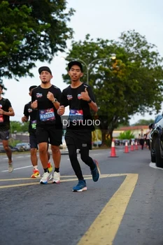 Runner Photo 4197417